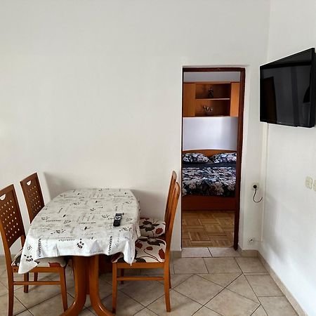 Apartments Kristina Vir Dış mekan fotoğraf